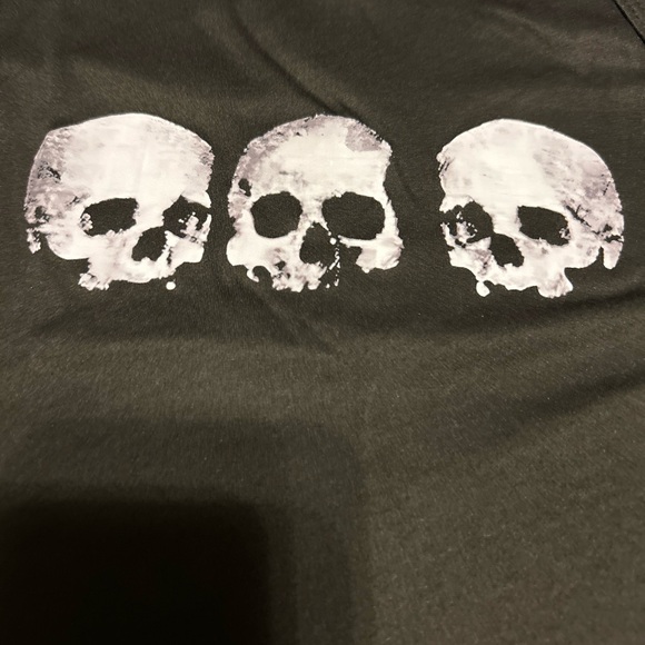 Trio Of Skulls Black Graphic Sleeveless Crop Top Grunge Punk Emo Goth Size M - Picture 5 of 12